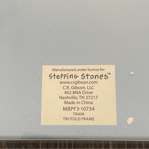 Gibson Stepping Stones Tri-Fold Train 3 Photo Frame - Picture 8 of 9